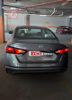 نيسان ألتيما